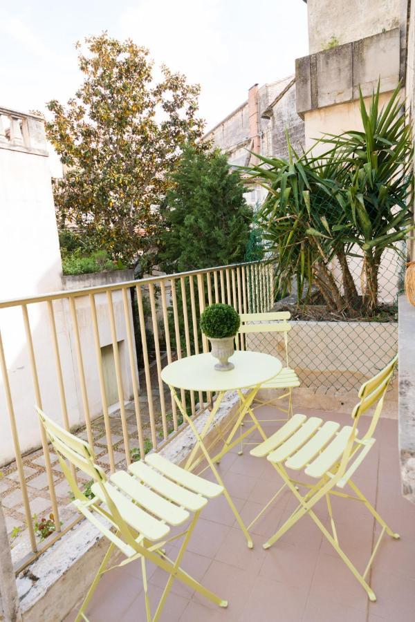 Le Palais Du Chene Noir - Hypercentre - Calme - Wifi Gratuit Apartment Avignon Bagian luar foto